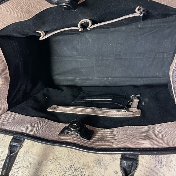 Rebecca Minkoff snake embossed leather pale pink and black structured tote bag - Picture 7 of 15